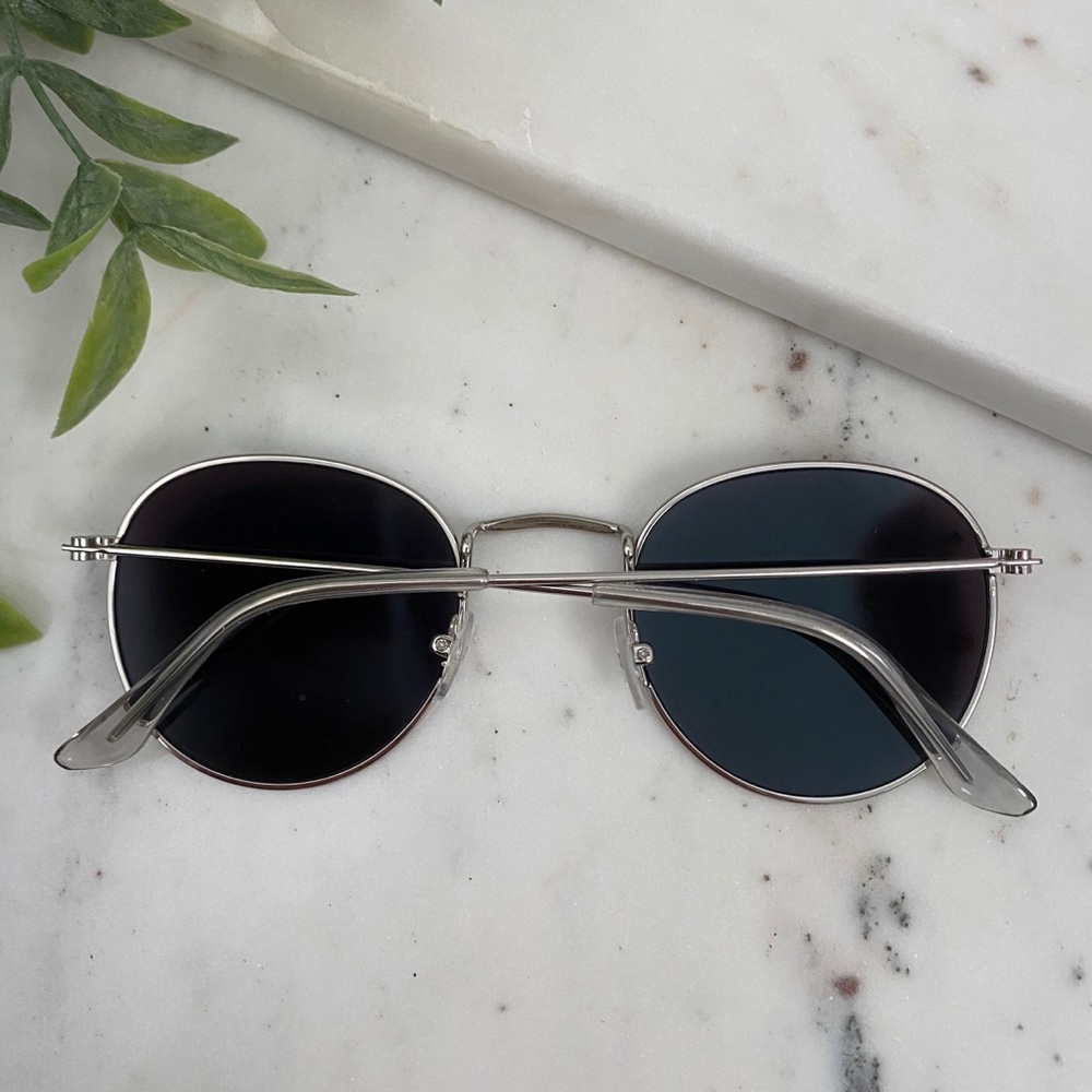 "Brooklyn" Sunglasses || Green Mirror Round - Picture 4 of 10